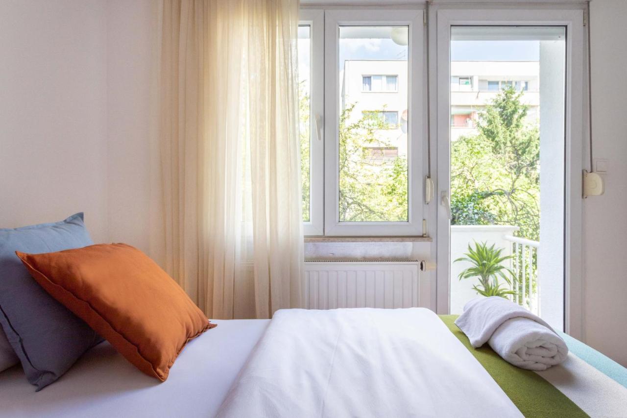 2Bdr Apartment With Balcony Near Maksimir Zagreb Eksteriør bilde